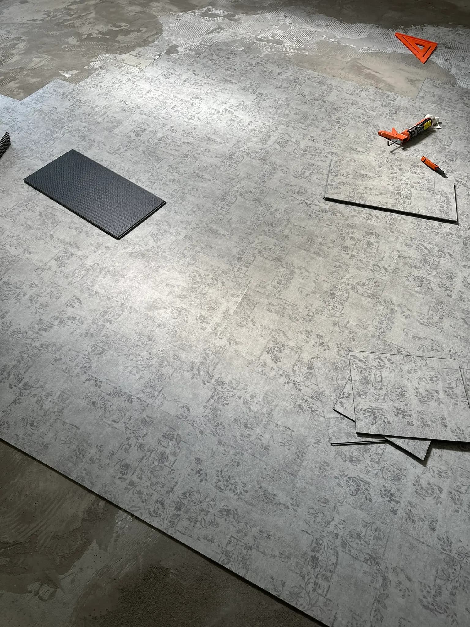 1,000 sq ft Tear Out and Luxury Vinyl Tile Install in Jacksonville, photo 5