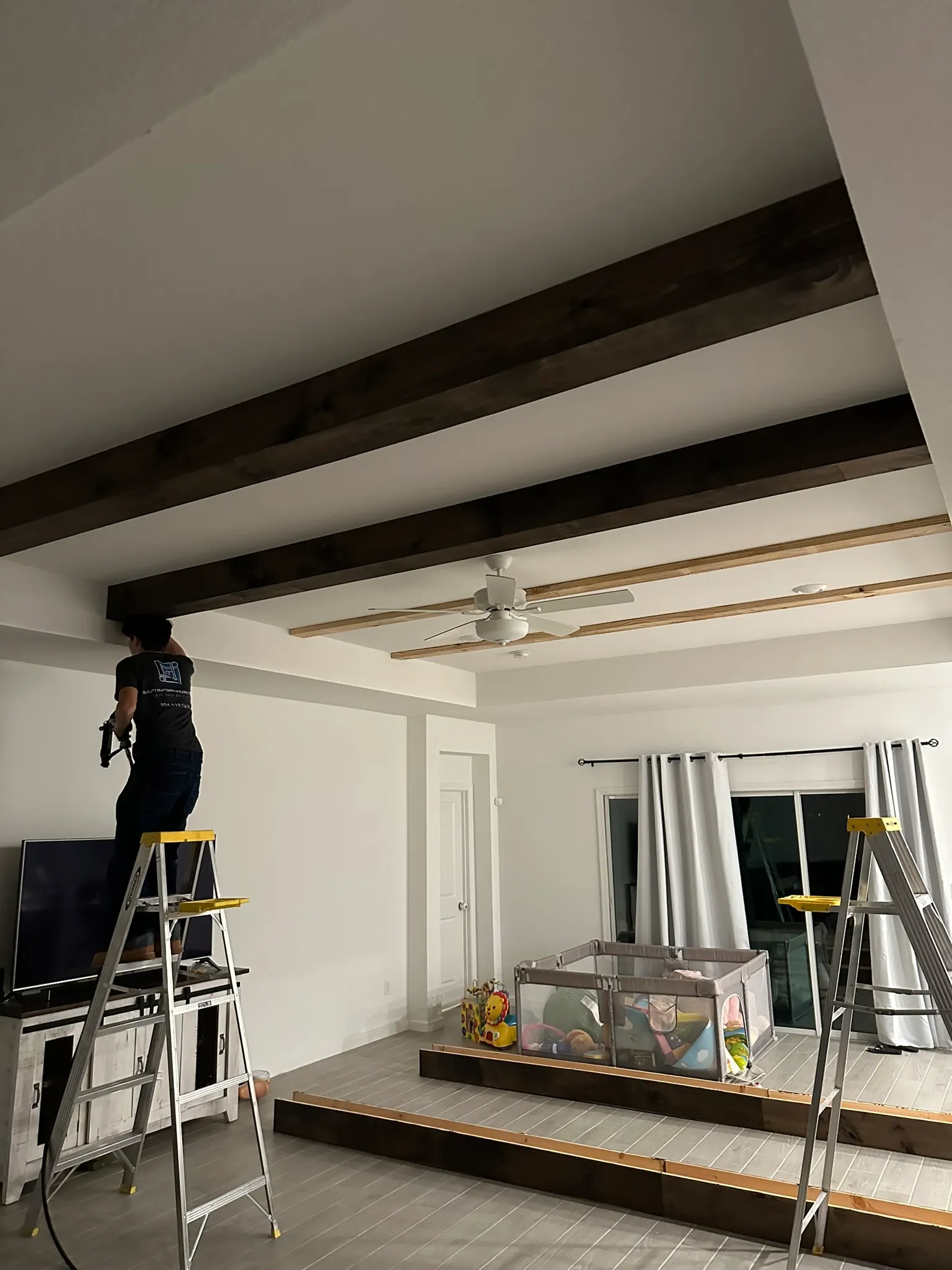 Fernandina Beach Home: Herringbone Backsplash, Faux Beam, and Tongue-and-Groove Ceiling in Fernandina Beach, photo 13